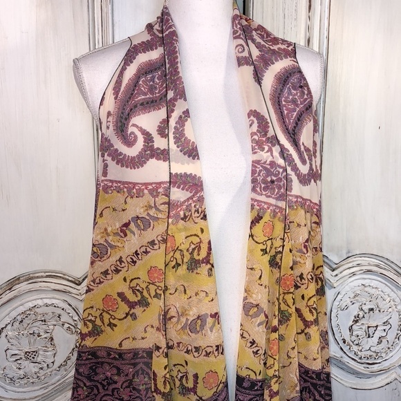 Beautiful Sheer Coverup/ Duster Colors of Yellow, Lavender, Cream One Size - Picture 2 of 9